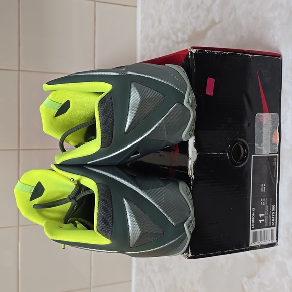 Nike LeBron XI 'Dunkman' - Picture 5 of 7